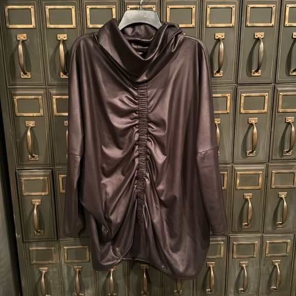Etna Maar Tunic - Picture 1 of 9